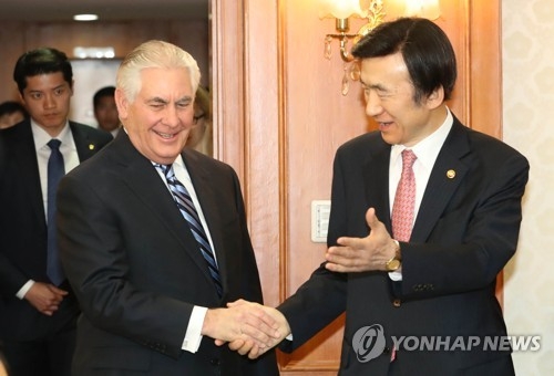 米国務長官　対北朝鮮で「戦略的忍耐政策やめる」