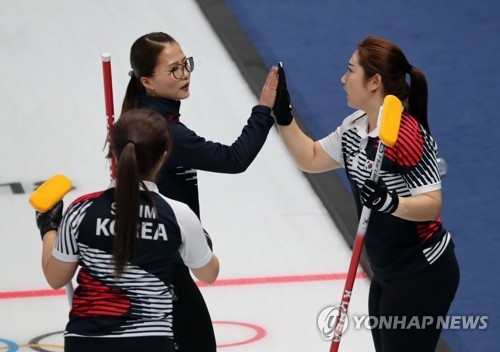 平昌五輪 カーリング女子 韓国が日本に惜敗 １勝１敗 聯合ニュース