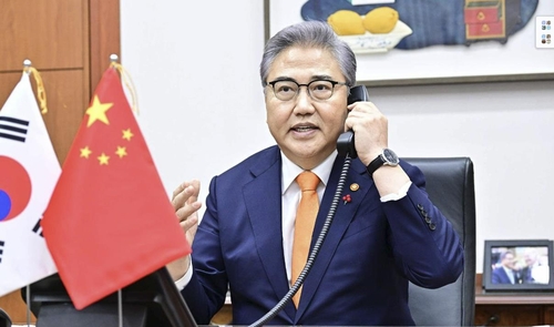 韓中外相が電話会談　朝鮮半島問題など意見交換