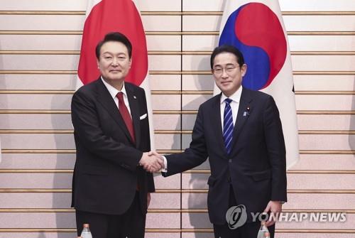 韓日首脳が会談　「シャトル外交」再開で一致
