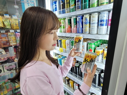 アサヒ「生ジョッキ缶」 韓国で発売初日から品薄 | 聯合ニュース