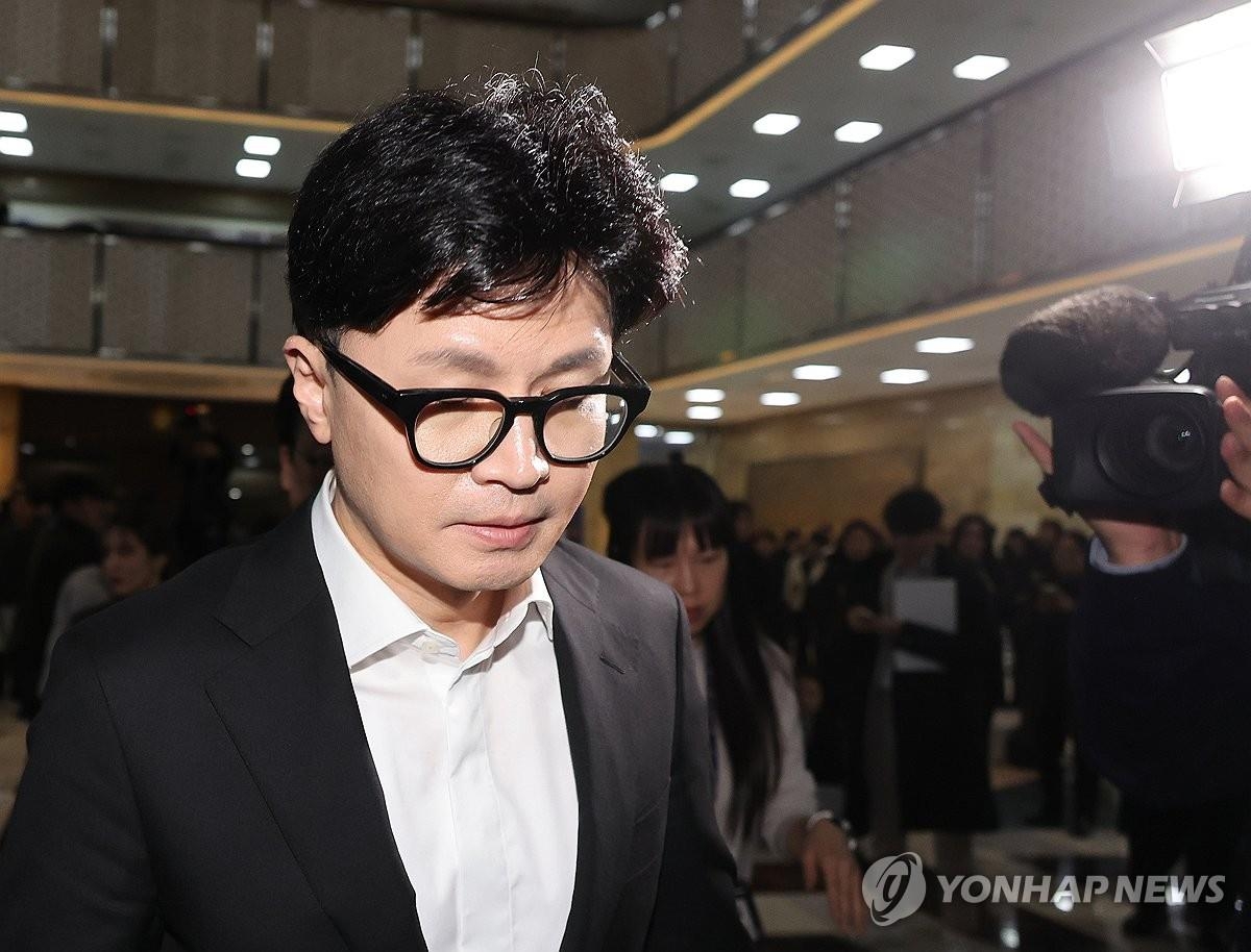 【韓国】与党執行部「崩壊」 内部対立激化…採決で立場を二転三転させたハン代表続投意向、衝突は避けられない情勢 キムチ速報