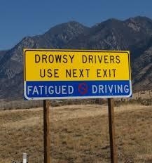미국 도로의 졸음운전 경고판 [위키미디어]