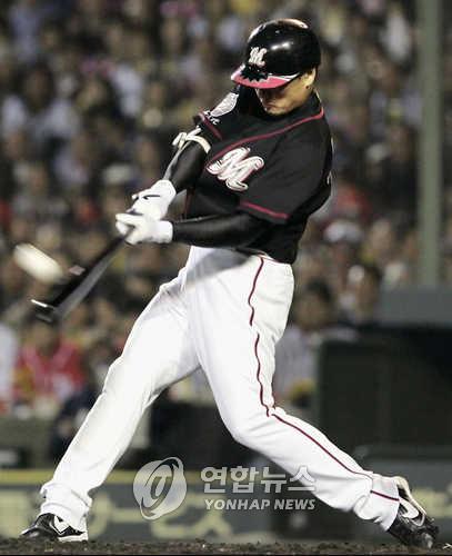 2005년 일본시리즈 4차전에서 선제 투런 홈런 날린 이승엽