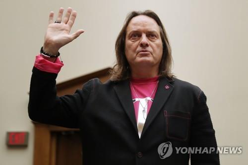 '경영난' 위워크, T모바일 '괴짜' CEO 영입 추진