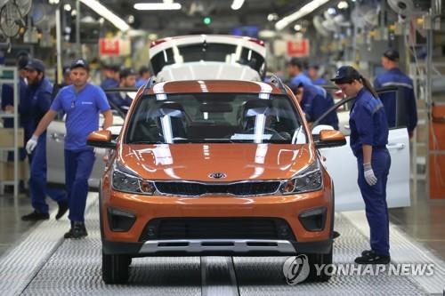 러시아 상트페테르부르크 현대차 공장의 완성차 검사 모습.[타스 연합뉴스 자료사진. 재판매 및 DB 금지]