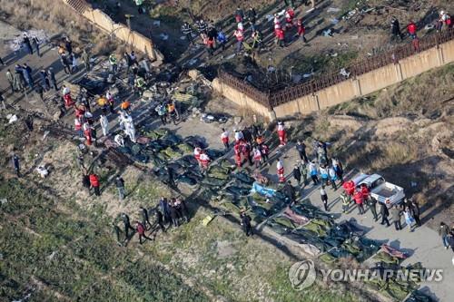 우크라이나항공 여객기 추락사고 현장