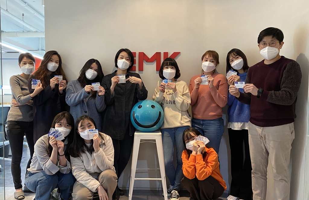 뮤지컬제작사 EMK, 코로나19 극복 헌혈증·공연티켓 기증 | 연합뉴스