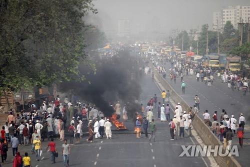 방글라, '반 모디' 시위 확산…3명 또 사망·힌두 사찰도 공격