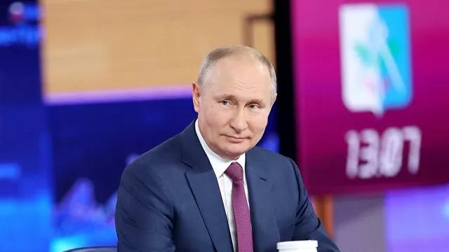 '국민과의 대화'에 참여 중인 푸틴 대통령