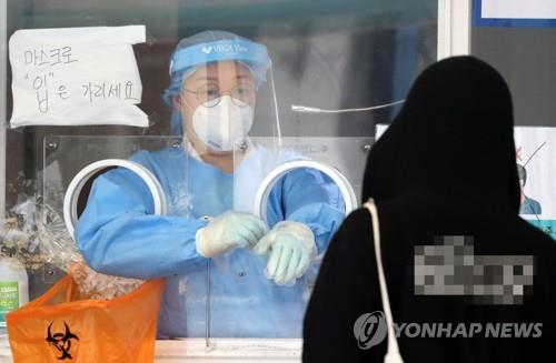 충북 밤새 24명 확진…청주 등 4개 시·군 연쇄감염 지속