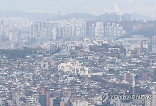 서울 남산에서 바라본 서울 시내 아파트 모습들. [연합뉴스 자료사진]