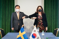 한국, 스웨덴·불가리아와 외교장관 회담…협력 방안 논의(종합)
