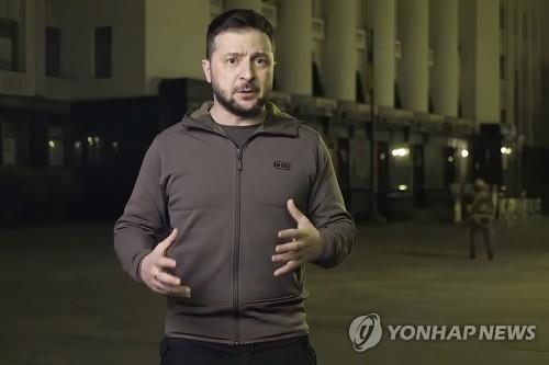 '항전 50일' 맞아 대국민연설 하는 젤렌스키