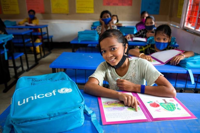 미얀마 교육과정 수업받는 로힝야족 난민캠프 아동