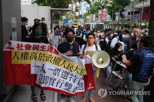 "홍콩 행정장관 시민들이 직접 뽑아야"