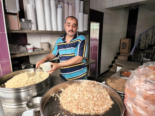 이집트 서민들의 먹거리 코샤리 가격도 2배로 급등. 