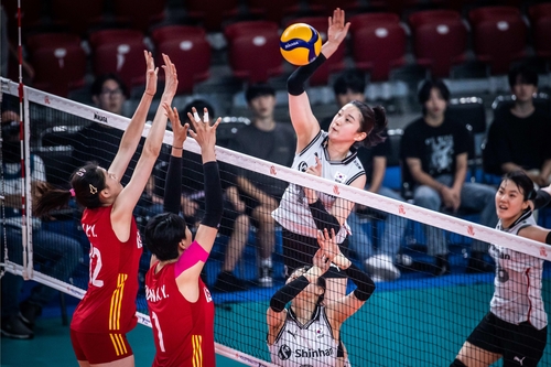 한국 여자배구, VNL서 중국에 패배…최초로 전패·무승점 최하위