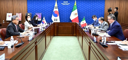 韓, 멕시코와 외교장관 회담서 "FTA 공식협상 조속 재개" 강조