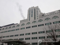 서울아산병원 간호사 근무중 뇌출혈 사망…병원은 수술 못했다