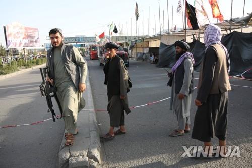 탈레반과 갈등 IS, 카불서 이틀 연속 폭탄 테러