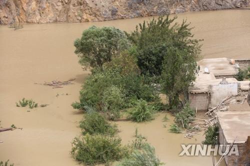 경제난에 자연재해까지…아프간 홍수로 40여명 사망