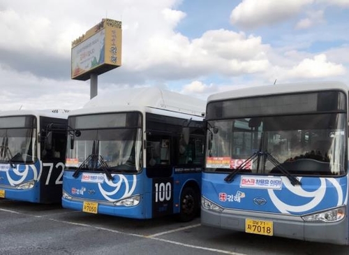 김해 시내버스 노사 임금협상 시한 연장…28일 버스 정상운행(종합)