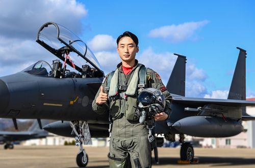 올해의 '탑건'에 F-15K 조종사 김유준 대위…공대공 만점