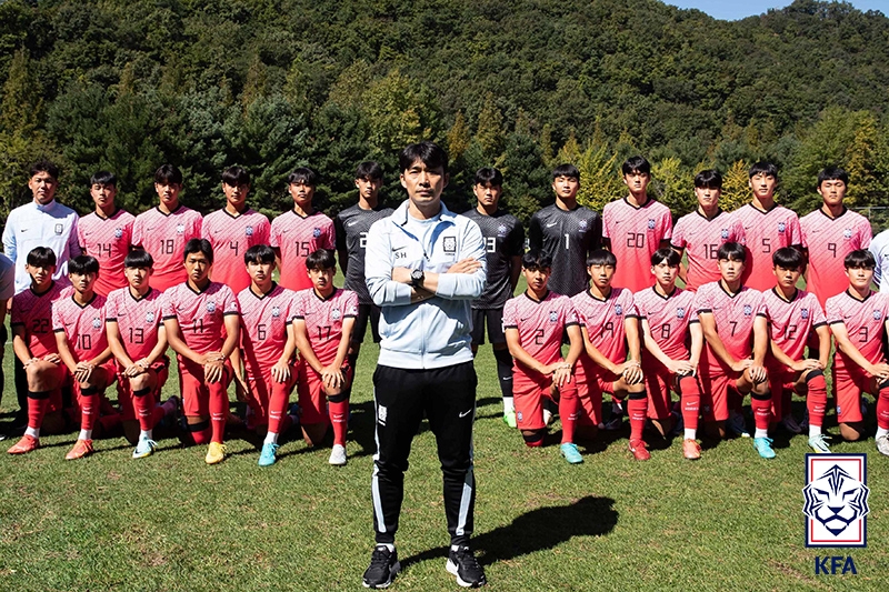 지난해 U-17 대표팀 훈련 단체사진