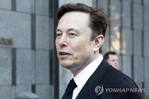 머스크, 인종차별 만화가 만평 퇴출에 되레 美신문들 비난