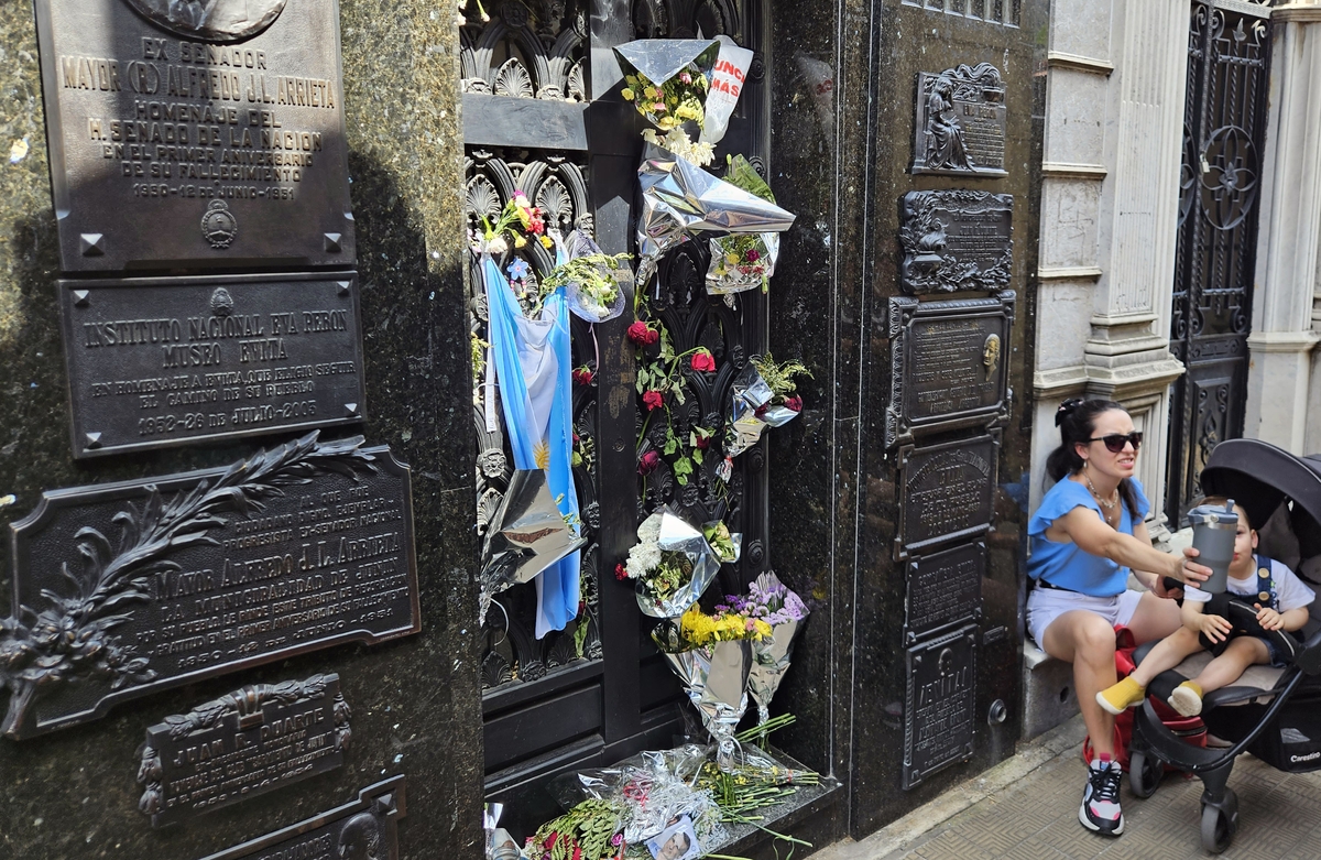 아르헨티나 레콜레타에 있는 에바 페론 가족묘지