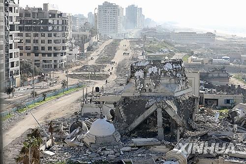 이스라엘군 폭격으로 쑥대밭이 된 가자지구