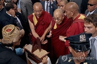 달라이 라마, 치료차 방미…바이든 등 접촉 여부에 中 촉각