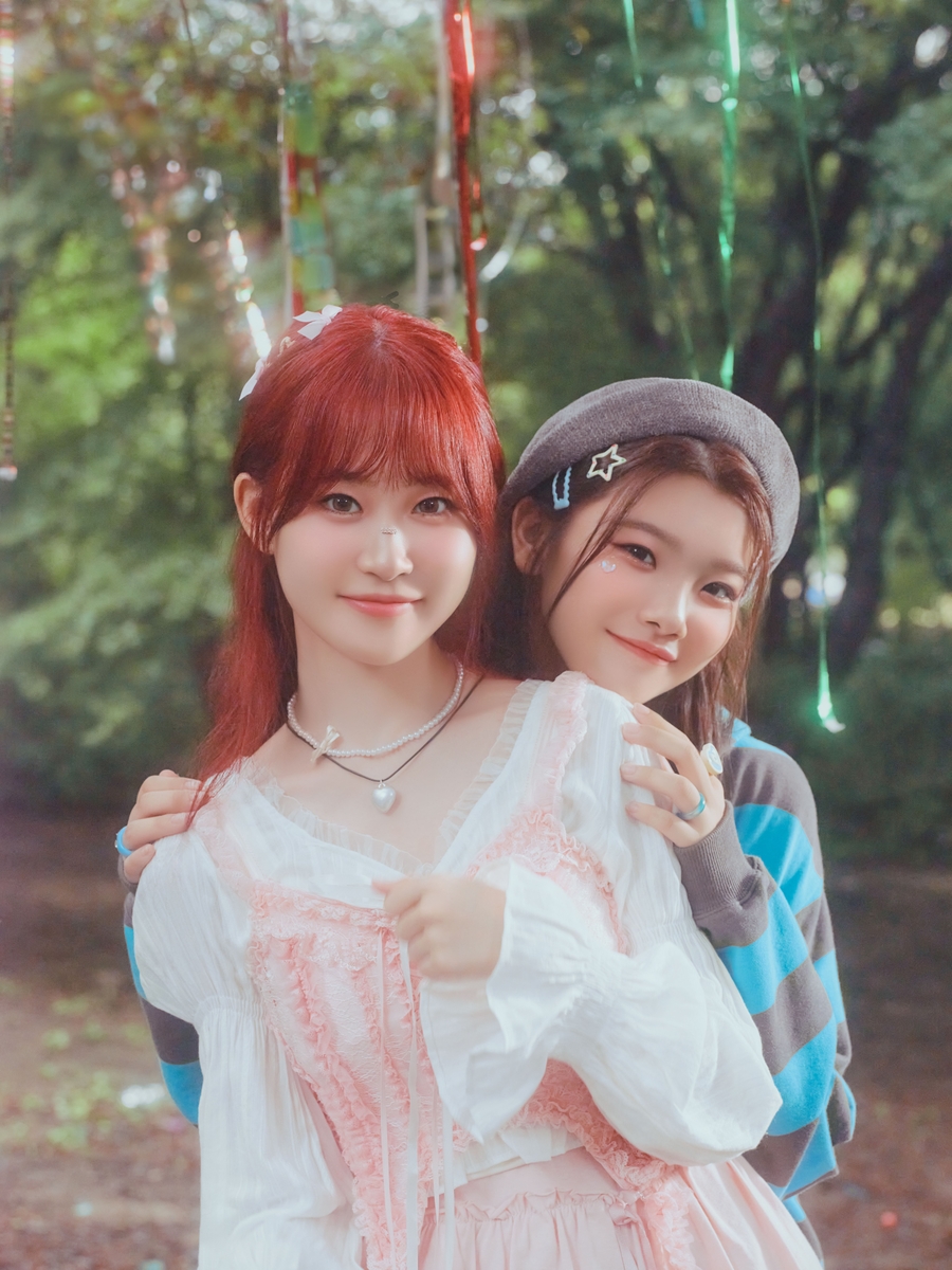 한일 트로트 소녀 듀오 럭키팡팡