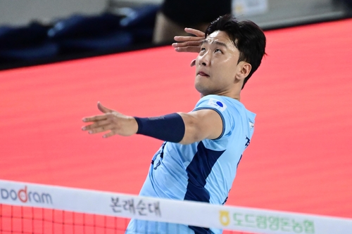 삼성화재와 FA 계약을 체결한 송명근