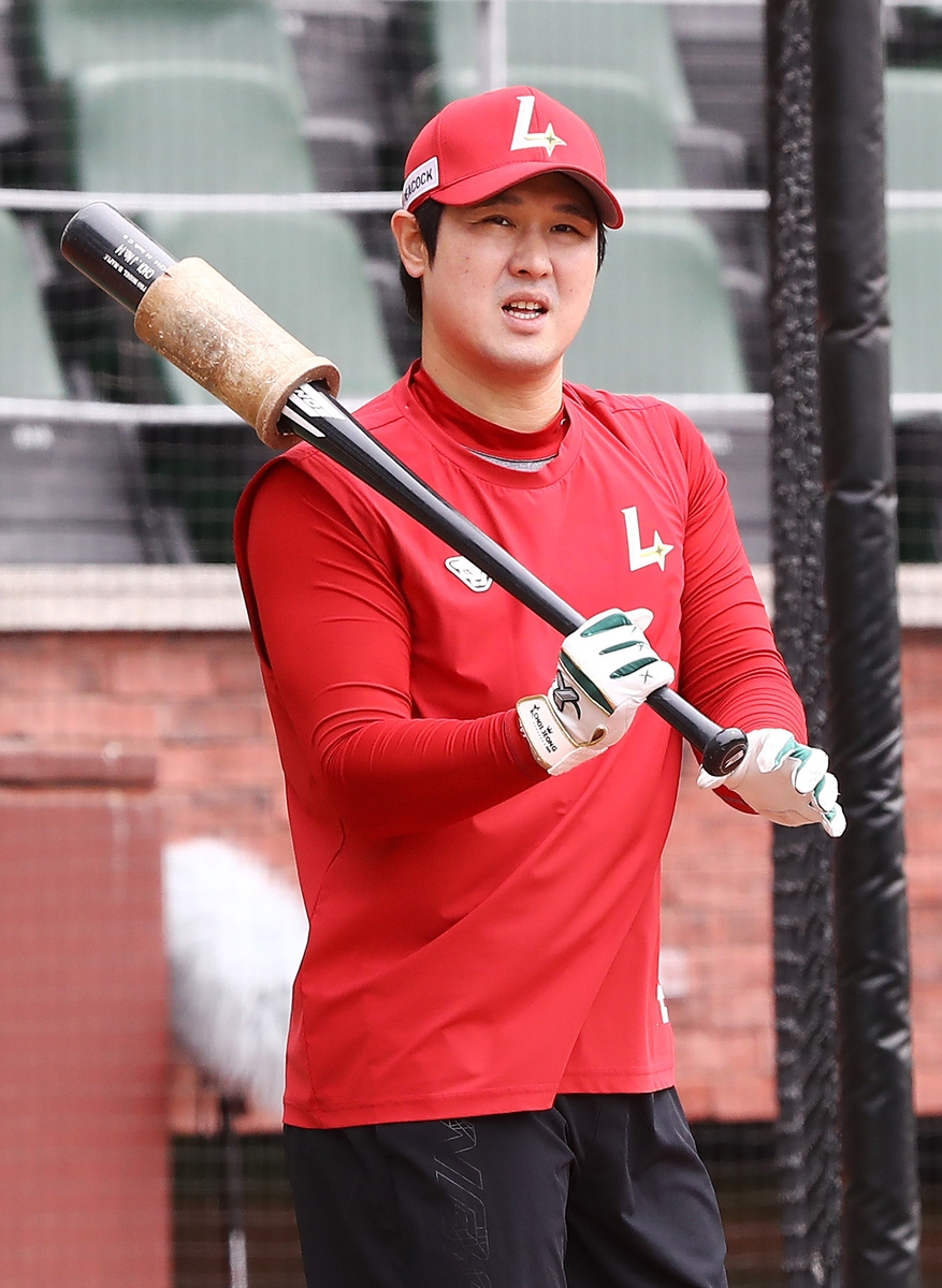 훈련하는 최정