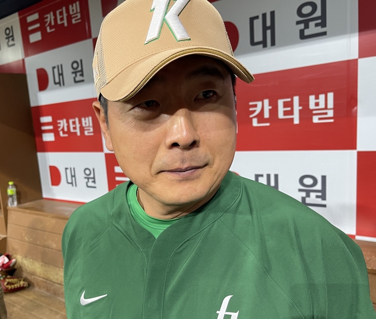 선발난에 고심하는 키움 홍원기 감독 "2군서 올릴 선수 없다"