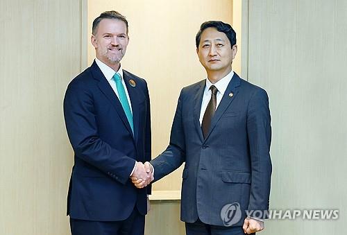 한미 