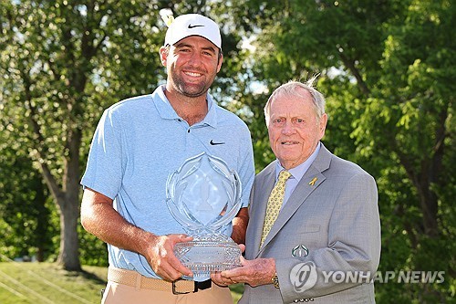 니클라우스 "내 대회 안 나오는 매킬로이, 이해는 하는데…"