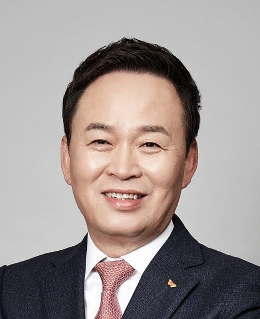 SK이노 새 수장 장용호 "책임감 막중…다시 최고의 회사로"