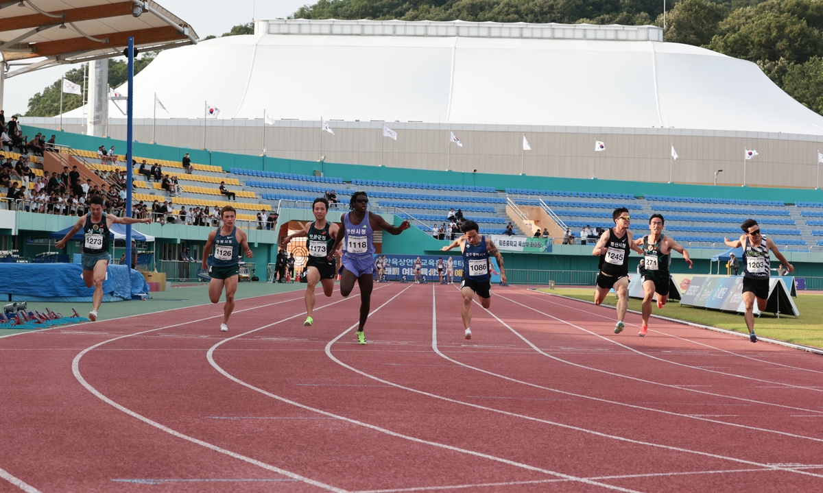 비웨사, 육상 100ｍ 개인 최고 10초29로 실업 무대 첫 우승(종합)