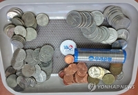 '십원빵'은 인기인데…사라지는 10원짜리 동전
