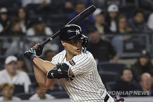 MLB 양키스 강타자 스탠턴, 시즌 첫 경기서 멀티히트