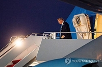 美, '對이란공격' 개입 저울질…트럼프 "이란, 무조건 항복하라"