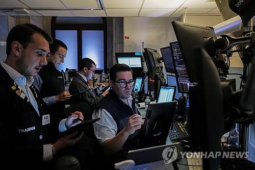 [2보] 미국 S&P 500·나스닥 지수 사상 최고치 …
