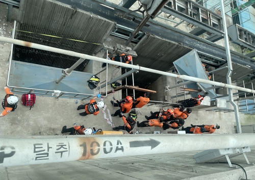 인천 맨홀 사고로 2명 사상…"규정 위반에 미허가 작업"(종합) 관련 이미지2