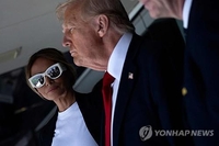 무기 지원은 '멜라니아 요원' 덕?…美영부인에 우크라 환호