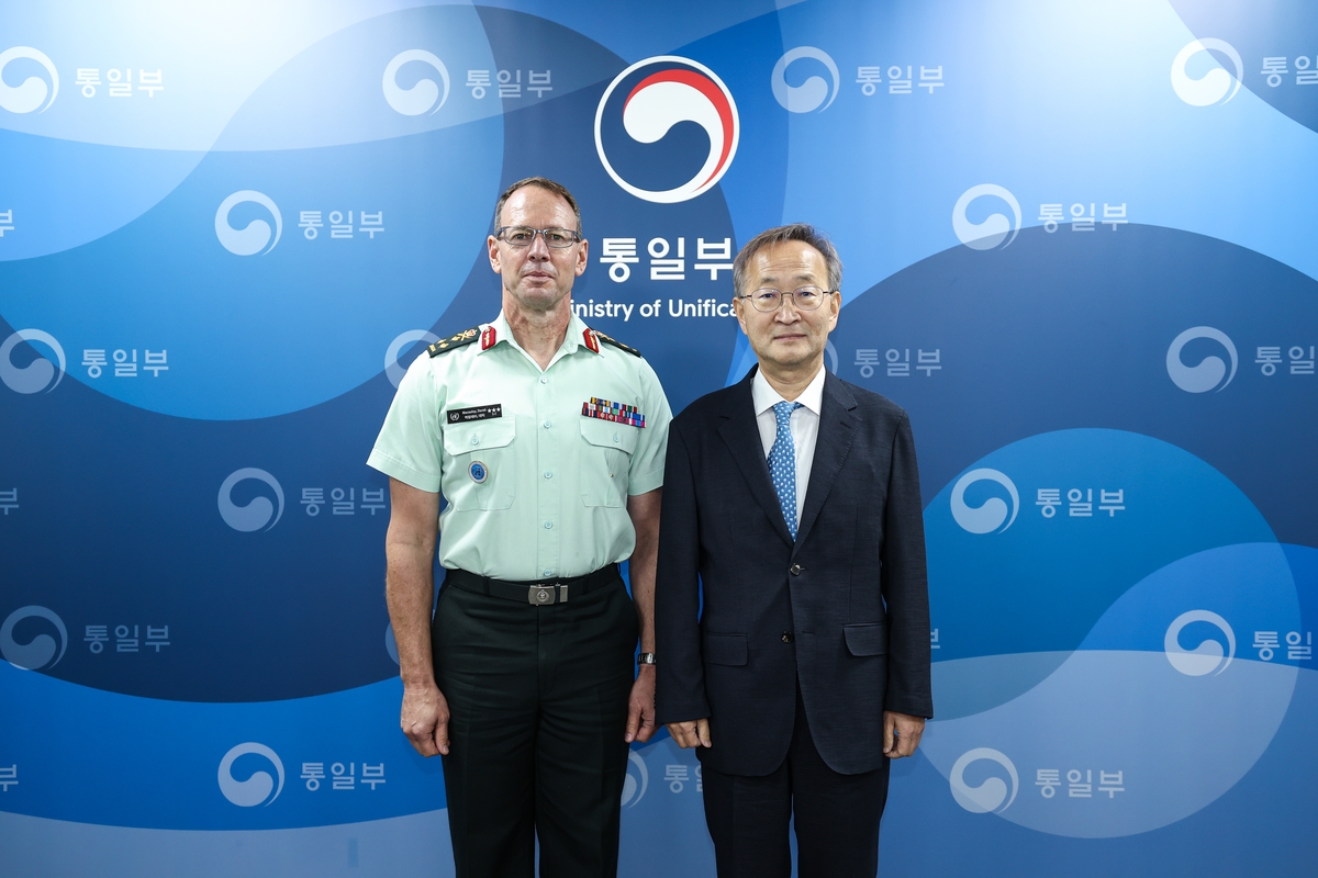 통일차관, 유엔사 부사령관 접견…협력 강화 방안 논의