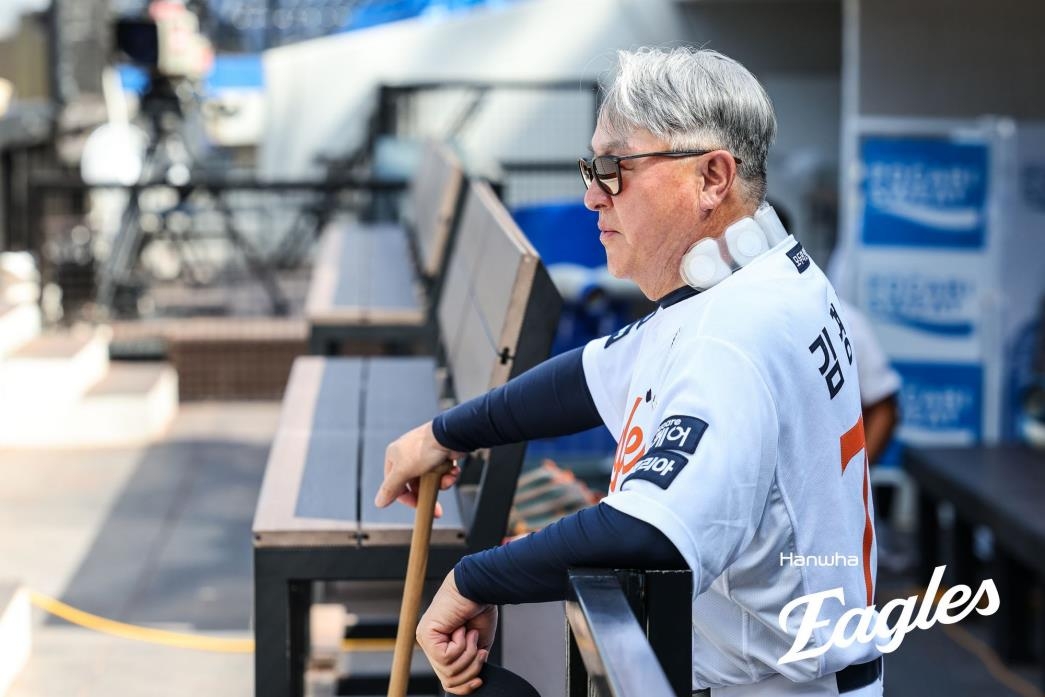 리베라토 선택한 김경문 한화 감독 "플로리얼에게 미안해"