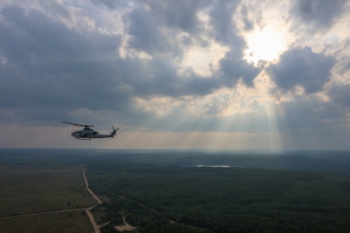 노던 스트라이크 해상 훈련에 참여한 미군 헬기